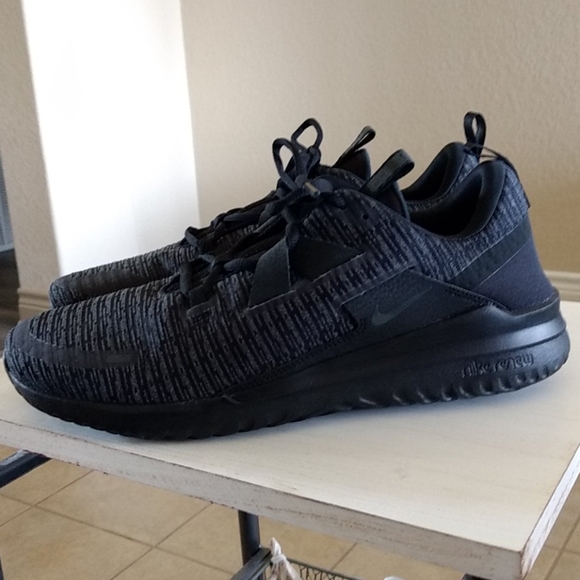 nike running renew arena sneakers in black